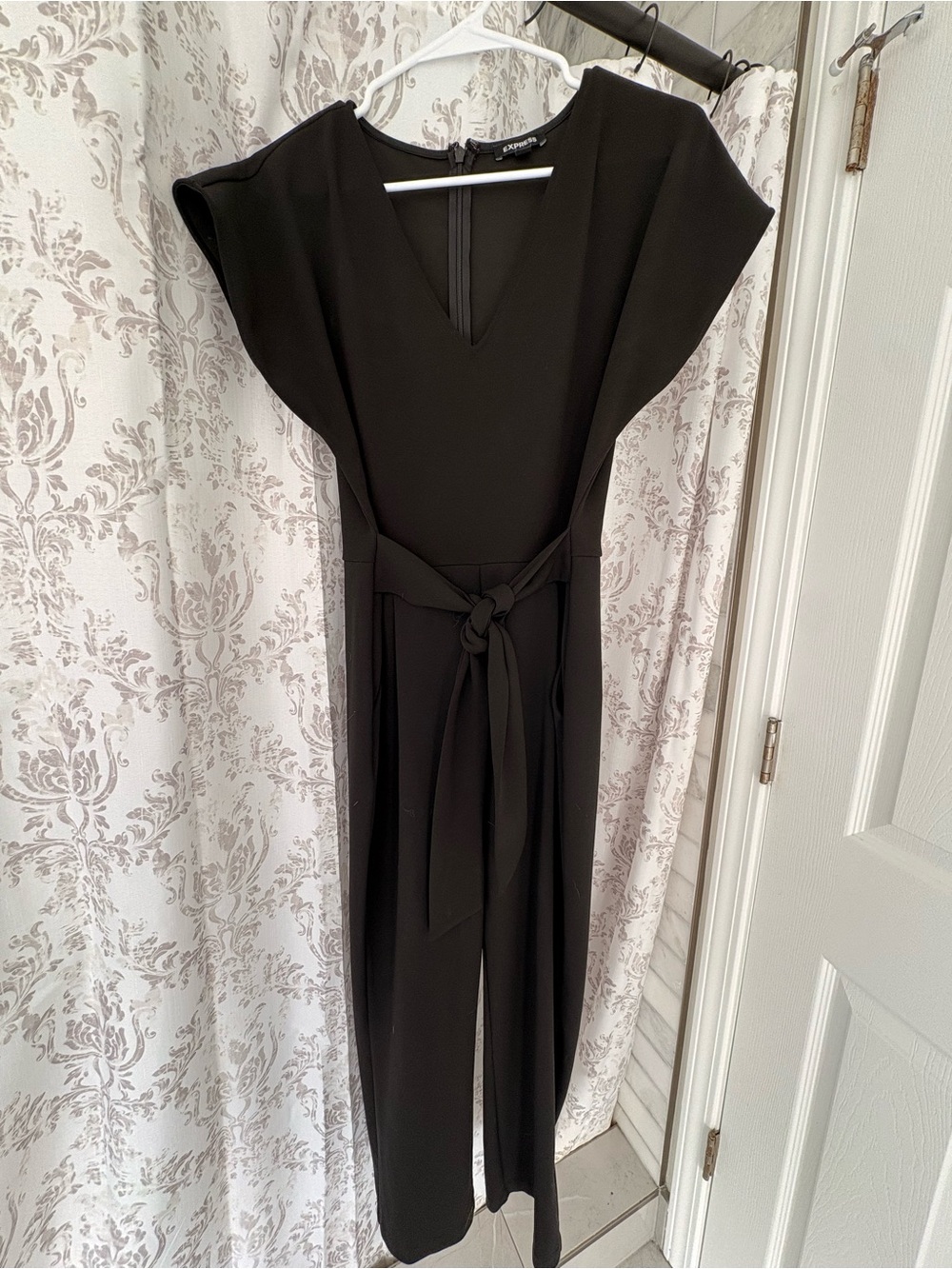 Express Black jumpsuit with Tie Waist with pockets